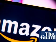 A Amazon vendendo esta roupa de bebê de Natal de mau gosto deixa Noel preocupado A Amazon vendendo esta roupa de bebê de Natal de mau gosto deixa Noel preocupado