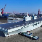 A China começa imediatamente a testar seu navio de assalto anfíbio mais avançado