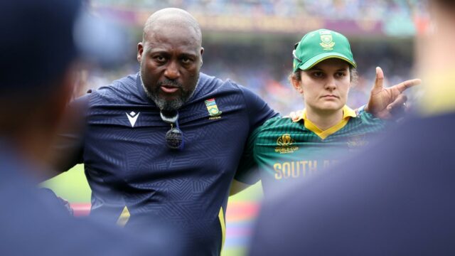 A Índia só queria mais: o técnico da África do Sul, Mashimbyi, após a derrota na final da Copa do Mundo
