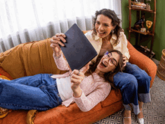 A Internet doméstica 5G da T-Mobile acaba de receber uma grande atualização de hardware Logotipo da T-Mobile em fundo branco