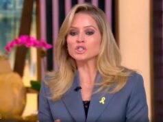 A apresentadora de ‘The View’ Whoopi Goldberg nocauteada por Sara Haines Piada sobre o suposto cão de serviço de Ghislaine Maxwell: ‘Muito em breve!’ A apresentadora de 'The View' Whoopi Goldberg nocauteada por Sara Haines Piada sobre o suposto cão de serviço de Ghislaine Maxwell: 'Muito em breve!'