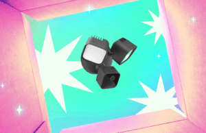 A câmera Blink Wired Floodlight está com 50% de desconto agora A câmera Blink Wired Floodlight está com 50% de desconto agora