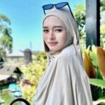 A confissão de Inara Rusli de estar próxima dos empreendedores não quer ser publicada até o contrato!