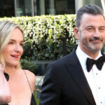 A esposa de Jimmy Kimmel diz que a filha 'começou a chorar' por causa da suspensão do programa, o filho perguntou se Trump fez isso