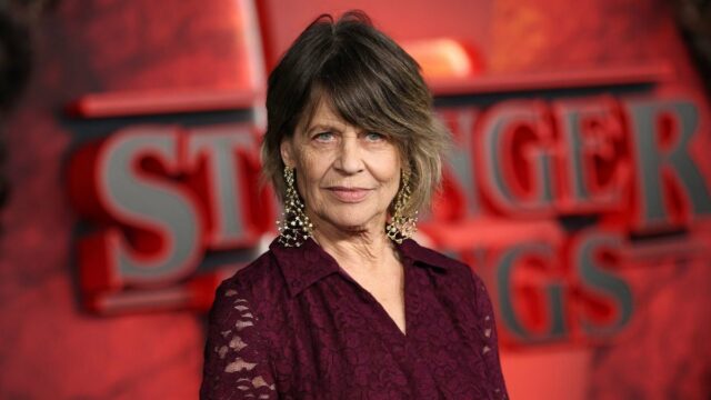 A estrela de 'Stranger Things' Linda Hamilton revela que estava perto da aposentadoria antes da ligação dos irmãos Duffer
