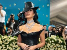 A filha de Kim Kardashian, North, diz que as pessoas sempre odeiam seus trajes do Met Gala Met Gala de Kim Kardashian olha ao longo dos anos 532