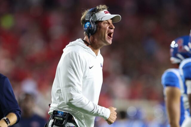 A inevitável saída de Ole Miss de Lane Kiffin expõe outro sistema de futebol universitário falido
