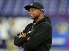 A lenda do 49ers, Jerry Rice, aponta um grande problema com os atuais wide receivers Arroz Jerry