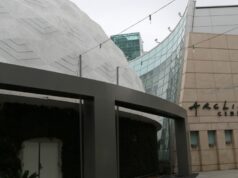 A licença para álcool no Cinerama Dome obtém apoio unânime do conselho de bairro de Hollywood: ‘O próximo grande passo’ A licença para álcool no Cinerama Dome obtém apoio unânime do conselho de bairro de Hollywood: 'O próximo grande passo'