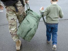 A paralisação do governo atinge bases no exterior enquanto muitos sentem a pressão A paralisação do governo atinge bases no exterior enquanto muitos sentem a pressão