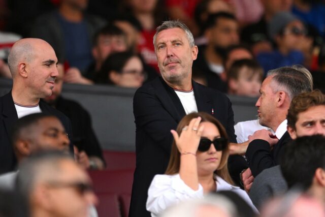 O meio-campista inglês Adam Wharton durante a partida da Conference League entre Crystal Palace e AEK Larnaca FC.