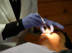 A saúde dentária das crianças no Reino Unido ainda é muito fraca, apesar das intervenções dentista