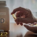 A suplementação direcionada de vitamina D3 reduz pela metade o risco de pacientes com ataque cardíaco terem um segundo ataque cardíaco, segundo novo estudo de saúde entre montanhas