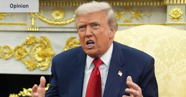 O presidente dos EUA, Donald Trump, fala sobre seu acordo de investimento com a Arábia Saudita na Casa Branca na terça-feira. 