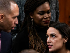 AOC sobre o principal desafiante de Jeffries, Osse: ‘Não é uma boa ideia no momento’ AOC sobre o principal desafiante de Jeffries, Osse: 'Não é uma boa ideia no momento'