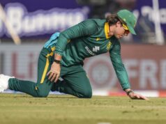 ASSISTIR: Dewald Brevis faz uma captura impressionante para dispensar Ruturaj Gaikwad ASSISTIR: Dewald Brevis faz uma captura impressionante para dispensar Ruturaj Gaikwad