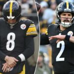 O quarterback do Steelers, Aaron Rodgers, segura o pulso esquerdo após se machucar contra o Bengals em 16 de novembro de 2025.