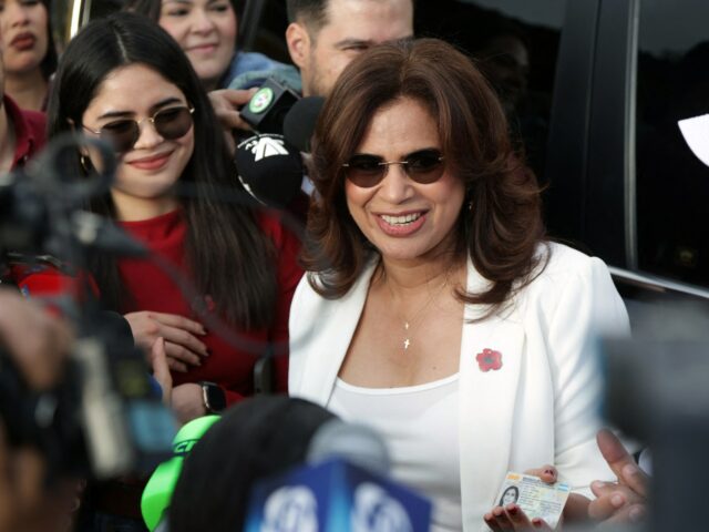 Abertura das urnas em eleição presidencial em Honduras marcada por Abertura das urnas em eleição presidencial em Honduras marcada por acusações de fraude