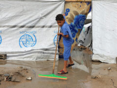 Abrigos para palestinos deslocados em Gaza inundados por fortes chuvas Abrigos para palestinos deslocados em Gaza inundados por fortes chuvas