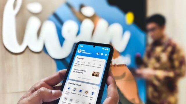 Abrindo o Livin' Fest 2025 no Undip Dome Semarang, o Bank Mandiri sinergiza MPMEs e a economia criativa
