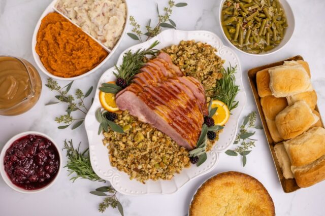 Ação de Graças de 2025: esses restaurantes oferecem banquetes para levar para casa
