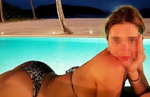 Adivinhe a estrela sexy da piscina em seu biquíni com estampa animal! Estrelas sexy em trajes de banho com estampa animal