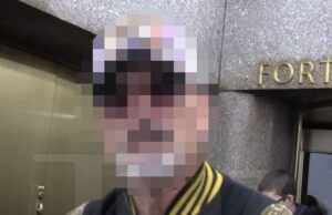 Adivinhe quem é esse famoso germafóbico! 092525_howie_mandel_guess_who_kal