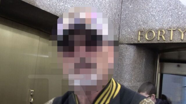 092525_howie_mandel_guess_who_kal