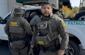 Agente da Patrulha da Fronteira que se tornou viral com vídeo de prisão morreu de overdose, diz advogado Isaiah Hodgson visto no notório vídeo viral da prisão de Adrian Martinez em Pico Rivera, Califórnia, em 17 de junho de 2025 (LA Times/TikTok)