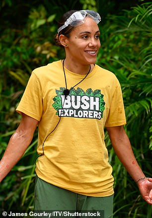 Alex Scott e Kelly Brook correm o risco de deixar Alex Scott (à esquerda) e Kelly Brook correm o risco de serem eliminados de I'm A Celebrity... Get Me Out Of Here! durante a primeira eliminação na noite de sexta-feira