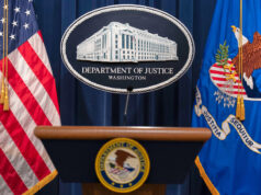 Alguém ainda está no Departamento de Justiça de Trump? ARQUIVO - A procuradora assistente dos EUA, Maurene Comey, está fora do tribunal durante o Sean