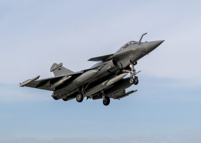 Aliado da OTAN dos EUA testa míssil nuclear
