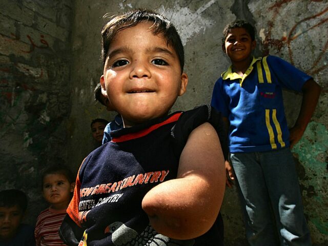 Amputados da guerra de Israel em Gaza usam próteses caseiras para voltar à vida
