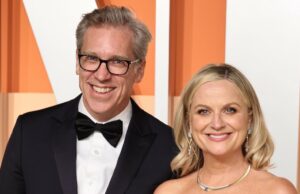 Amy Poehler faz rara aparição com o namorado Joel Lovell em Los Angeles Amy Poehler e Will Arnett como eram