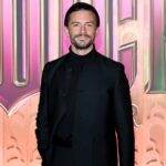 Andrew Lloyd Webber responde ao argumento de Jonathan Bailey sobre 'Cats' com uma sugestão diferente: 'Parece um fantasma' | Vídeo