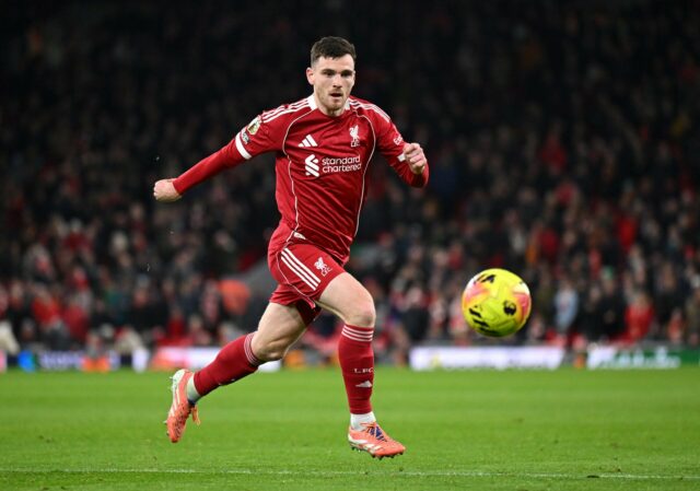 Harry Maguire jogando contra o Tottenham