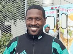 Antonio Brown é libertado da prisão do condado, saída com advogado capturado em vídeo 111325_antonio_brown_kal