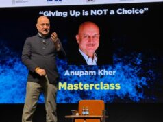 Anupam Kher sobre Robert De Niro, ‘Saaransh’ e Survival no Candid International Film Festival of India Masterclass Anupam Kher sobre Robert De Niro, 'Saaransh' e Survival no Candid International Film Festival of India Masterclass