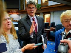 Ao contrário, os republicanos de Indiana avaliarão a pressão de Trump por um novo mapa do Congresso Yahoo news home