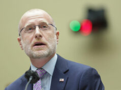 Apesar dos hacks chineses, a FCC de Trump vota pela eliminação das regras de segurança cibernética para empresas de telefonia e internet Apesar dos hacks chineses, a FCC de Trump vota pela eliminação das regras de segurança cibernética para empresas de telefonia e internet