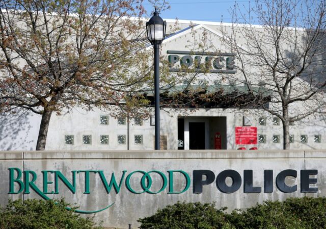 Após destaque da mídia, a polícia de Brentwood faz a Após destaque da mídia, a polícia de Brentwood faz a primeira declaração pública sobre a morte de uma mulher 'envolvida na aplicação da lei'