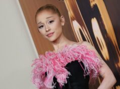 Ariana Grande fala aos fãs ‘Desejando perigo’ para ela após perder a estreia MCDWIFO_UV041