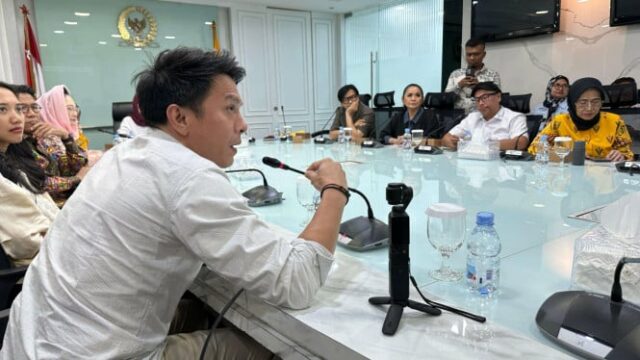 Armand Maulana e Ariel Noah reclamam da gestão de royalties musicais para Golkar, foi isso que foi discutido
