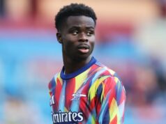 Arsenal x Tottenham: Premier League – notícias do time, início, escalações LONDRES, INGLATERRA - 15 DE NOVEMBRO: Gabriel Magalhães, do Brasil, reage ao ser substituído após sofrer uma lesão durante o amistoso internacional entre Brasil e Senegal, no Emirates Stadium, em 15 de novembro de 2025, em Londres, Inglaterra. (Foto de Ryan Pierse/Getty Images)