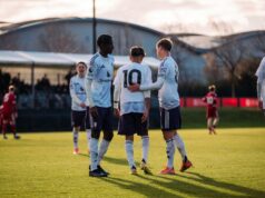 Arthur Albiston impressionado com o garoto-prodígio do Man Utd que ‘enganou’ o Liverpool durante a martelada de 7 a 0 JJ Gabriel reza antes do Manchester United x Liverpool.