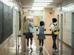 As matrículas nas escolas de Nova York estão em queda livre, mas os gastos só aumentam cada vez mais As matrículas nas escolas de Nova York estão em queda livre, mas os gastos só aumentam cada vez mais