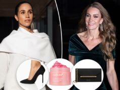 As melhores ofertas da Black Friday nos favoritos da realeza, de bolsas a produtos de beleza Bomba de camurça preta de salto alto com bico fino e salto agulha.