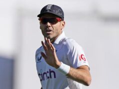 Ashes 2025-26: Anderson espera que a Inglaterra escolha o mesmo time para o segundo teste Ashes 2025-26: Anderson espera que a Inglaterra escolha o mesmo time para o segundo teste