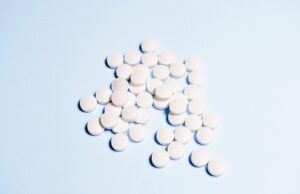 Aspirina em baixas doses está associada a menor risco de eventos cardiovasculares em adultos com diabetes tipo 2 aspirina, saúde cardíaca