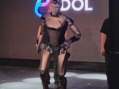 Assista: O robô de IA histórico da Rússia entra em colapso em segundos na estreia Robô ídolo